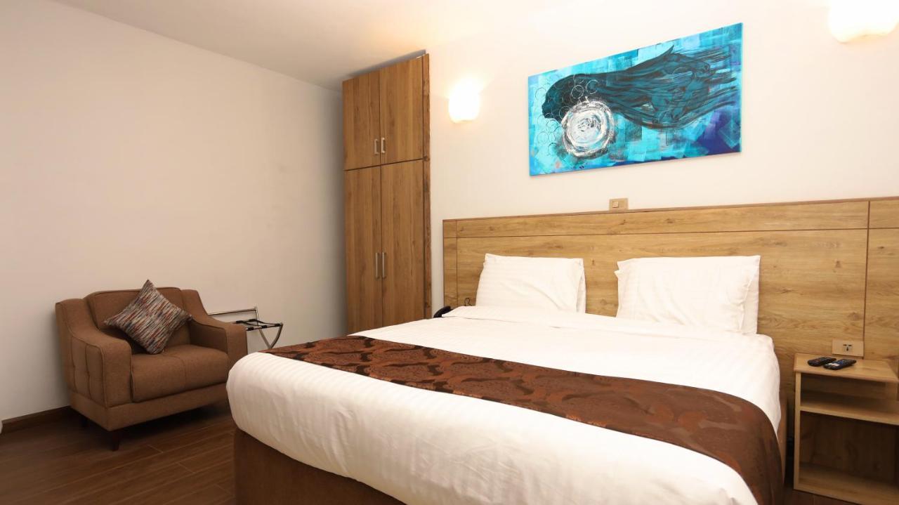 Black Horse Hotel Apartment Addis-Abeba Extérieur photo