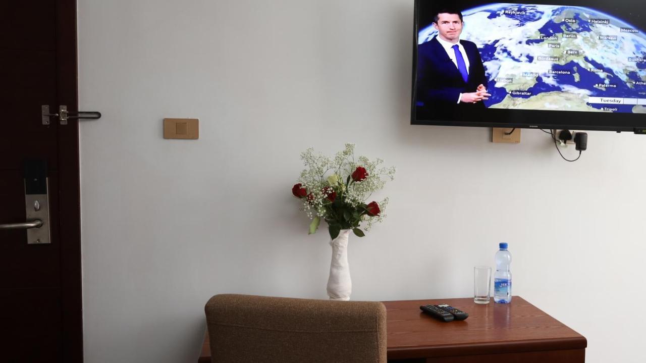 Black Horse Hotel Apartment Addis-Abeba Extérieur photo