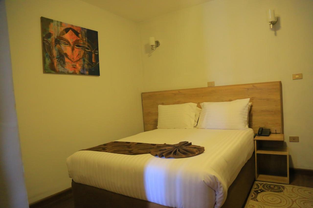 Black Horse Hotel Apartment Addis-Abeba Extérieur photo