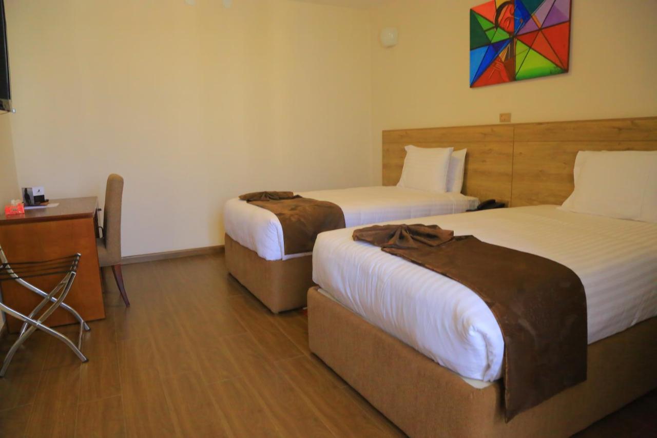 Black Horse Hotel Apartment Addis-Abeba Extérieur photo