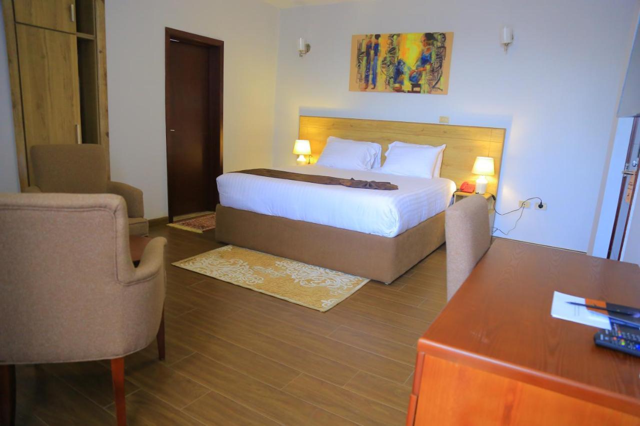 Black Horse Hotel Apartment Addis-Abeba Extérieur photo